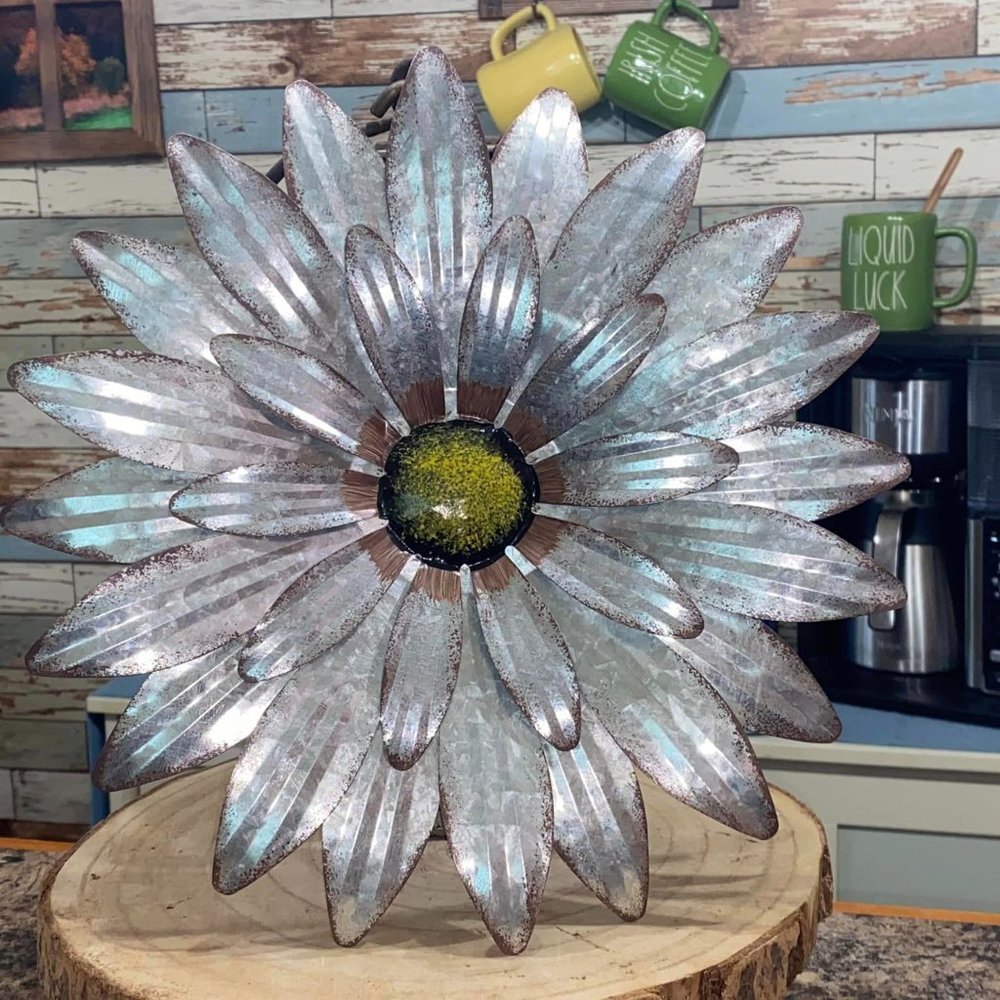 Metal 3-D Flower Garden & Home Décor 12.5"